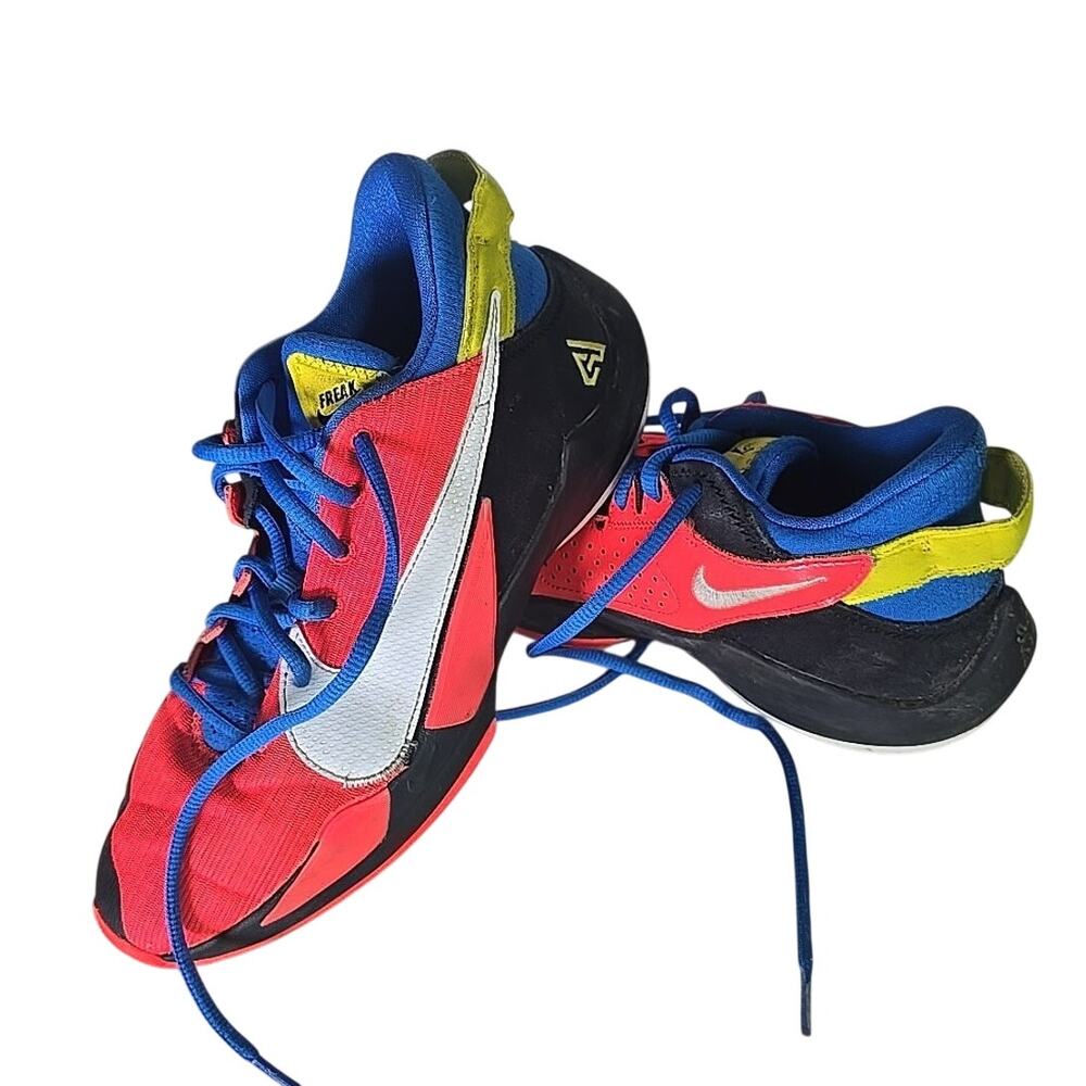 Nike Zoom Freak 2 Neon Red Basketball Shoes Sneakers Size 7Y Womens 8.5